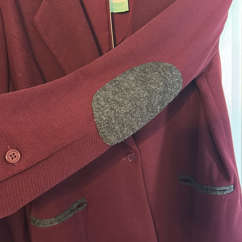 Women's Burgundy Blazer - Picture 2 of 2